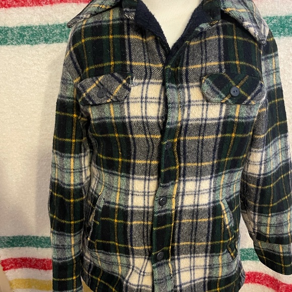 70’s plaid wool button up shacket - Picture 2 of 4